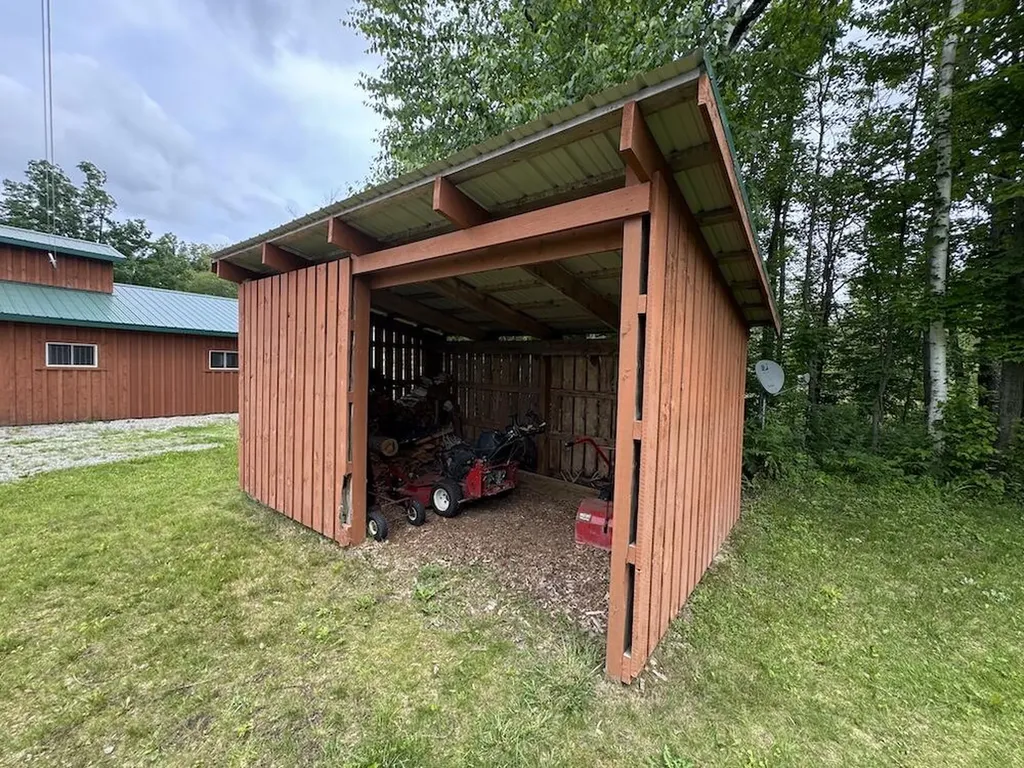 1692 N Galbraith Road Elmer Township MI 48647