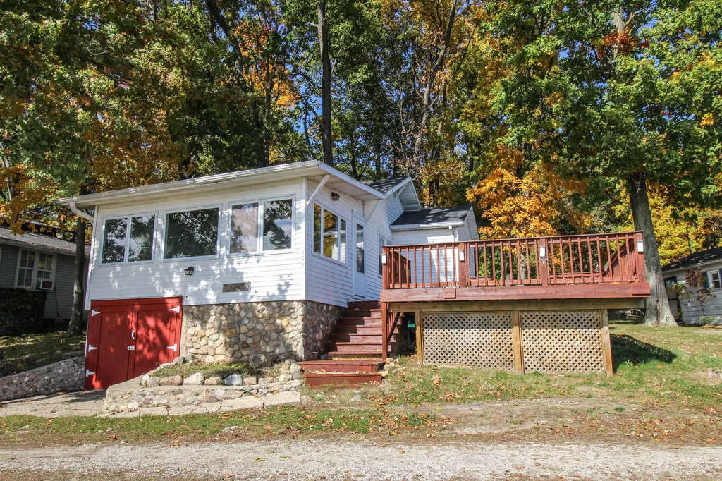 58463 Loop Road Fabius Township MI 49093