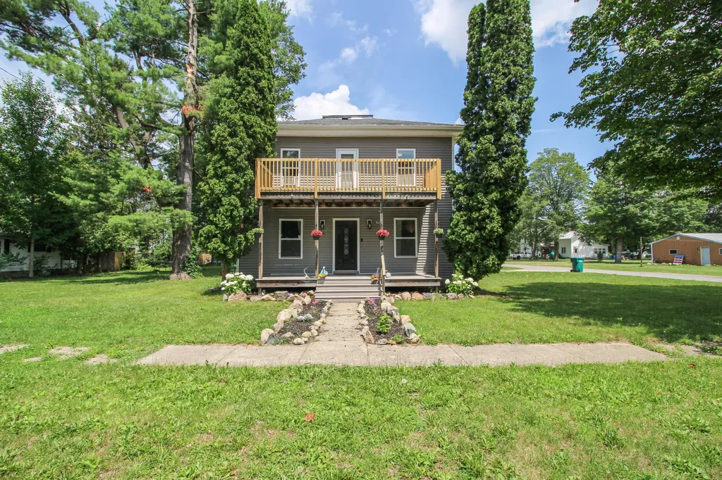 335 E Burr Oak Street Centreville Village MI 49032