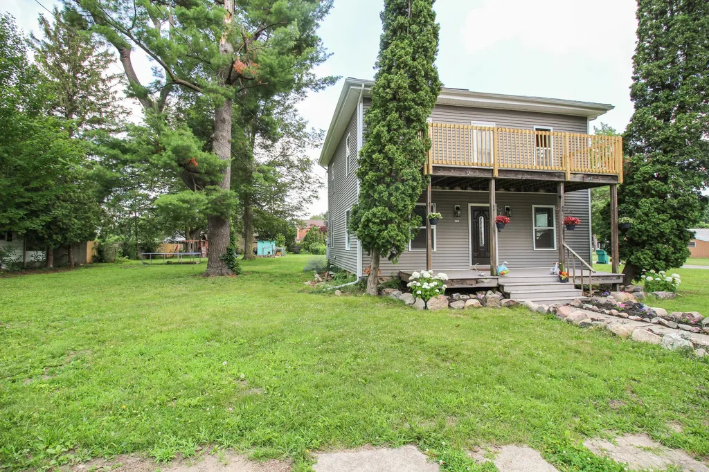 335 E Burr Oak Street Centreville Village MI 49032