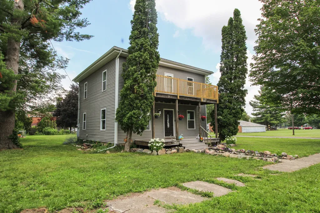 335 E Burr Oak Street Centreville Village MI 49032