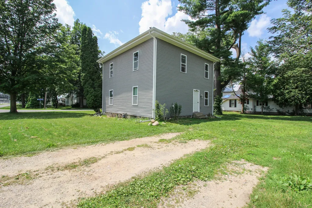 335 E Burr Oak Street Centreville Village MI 49032
