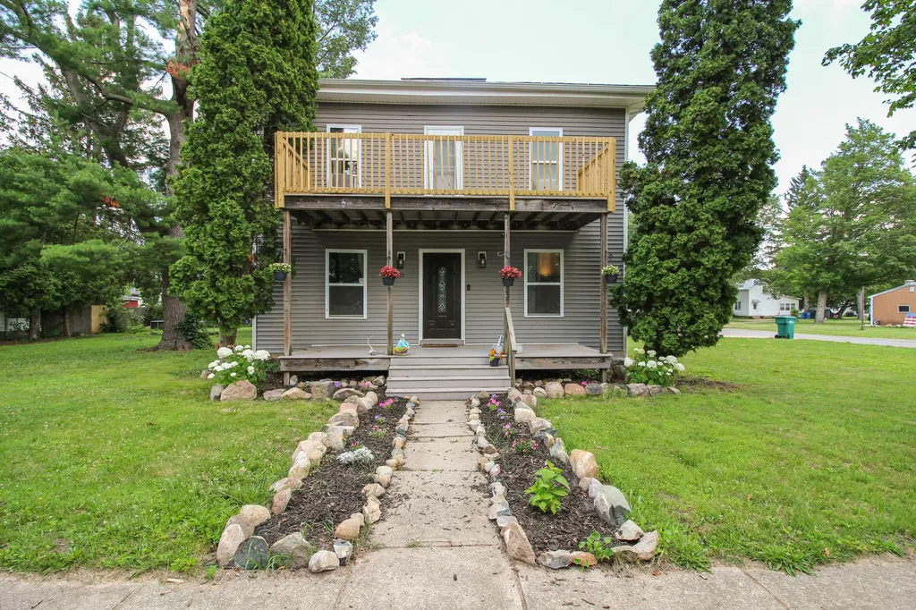 335 E Burr Oak Street Centreville Village MI 49032