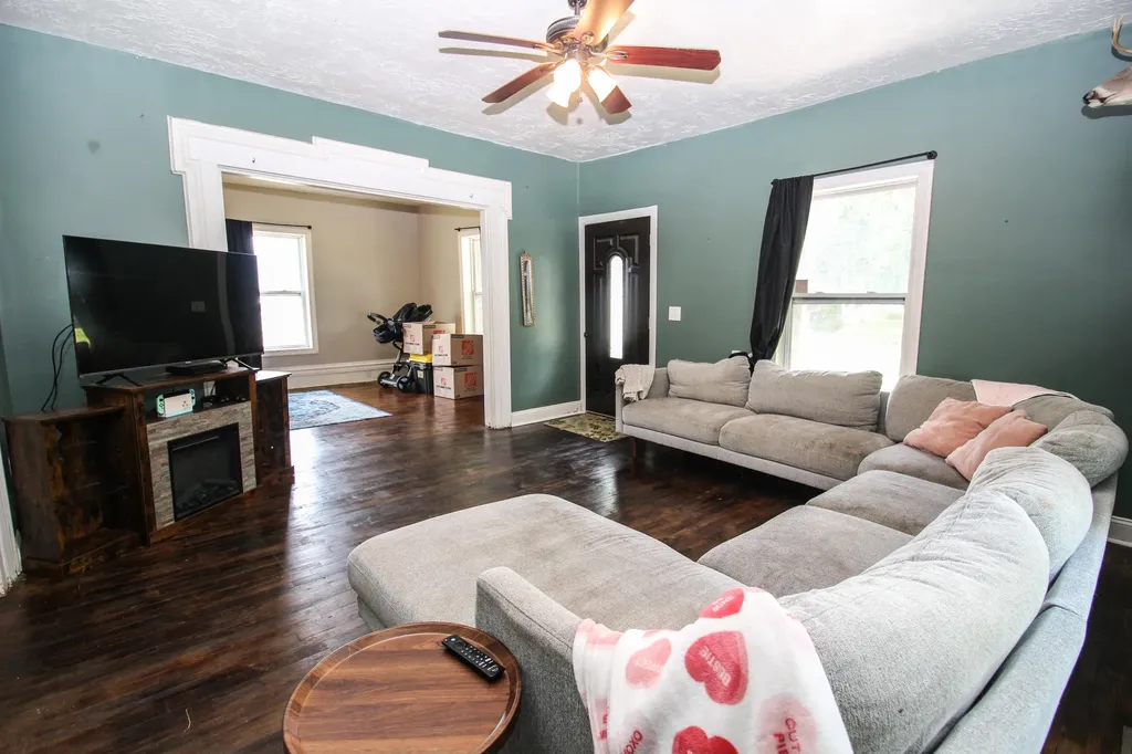 335 E Burr Oak Street Centreville Village MI 49032