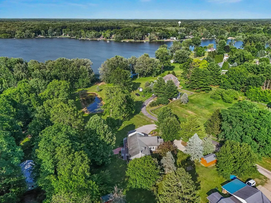 57530 Cool Water Lane Colon Township MI 49040