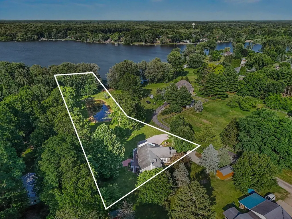 57530 Cool Water Lane Colon Township MI 49040