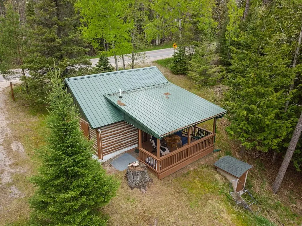23095 Pleasant Valley Hillman Township MI 49746