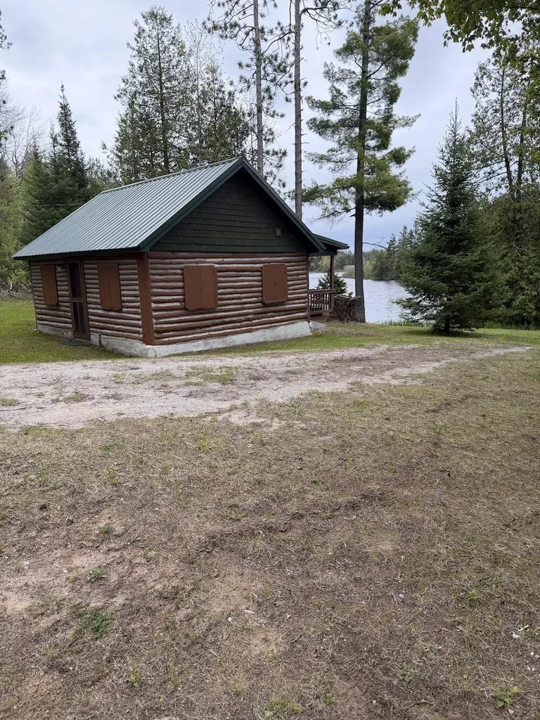 23095 Pleasant Valley Hillman Township MI 49746