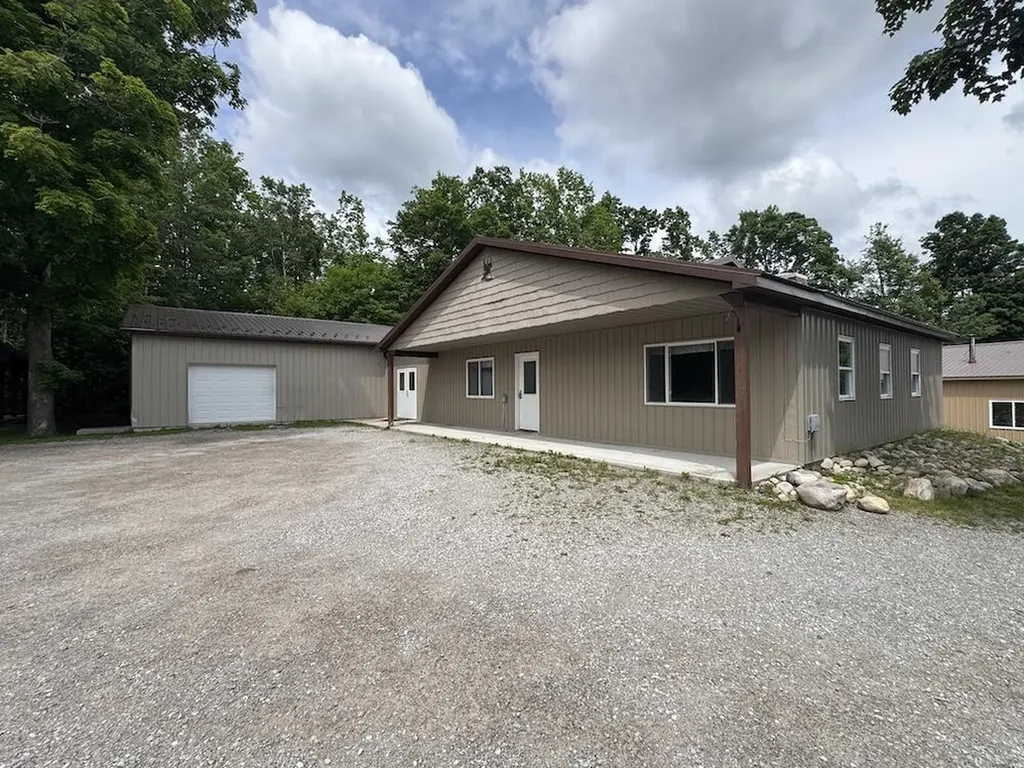 1734 N Galbraith Road Elmer Township MI 48647