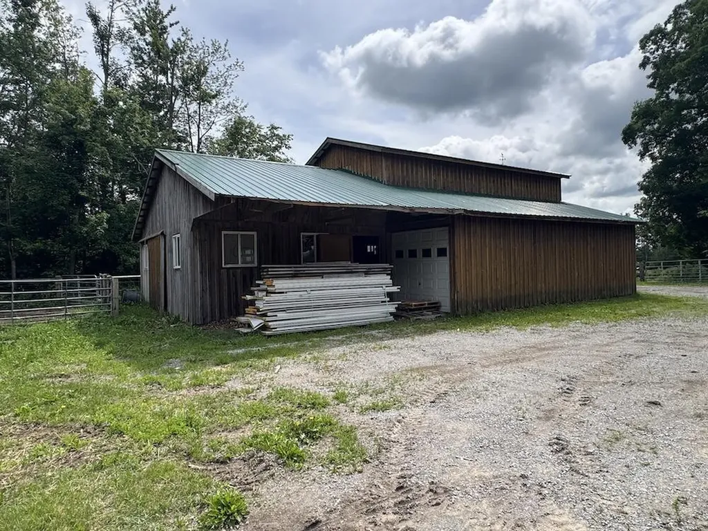 1734 N Galbraith Road Elmer Township MI 48647