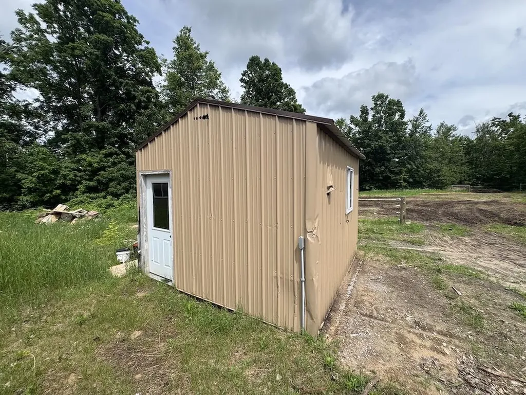 1734 N Galbraith Road Elmer Township MI 48647