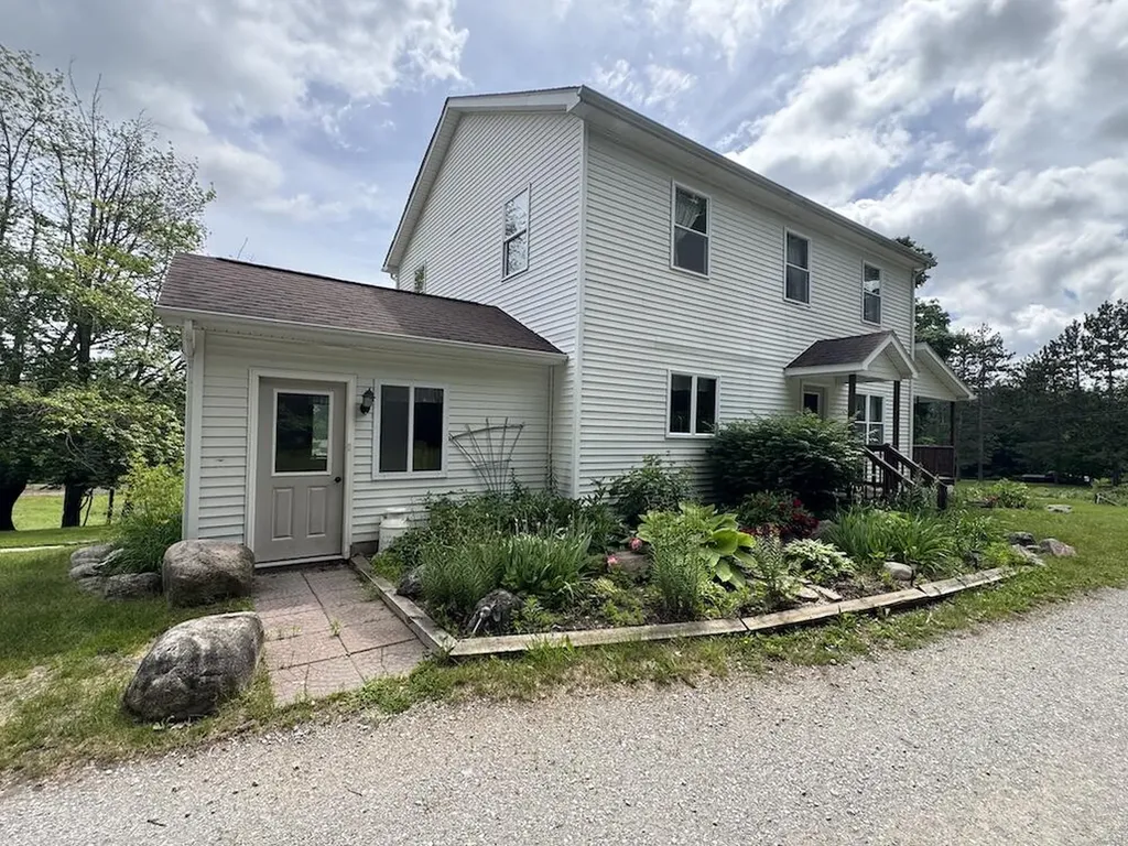 1734 N Galbraith Road Elmer Township MI 48647