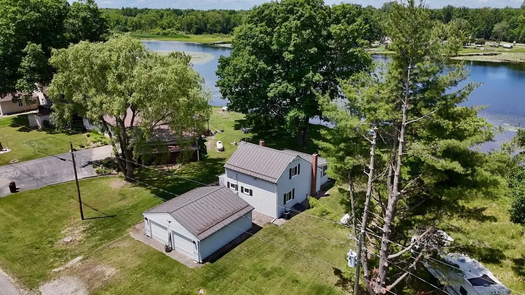 10041 Birch Drive Ferris Township MI 48877