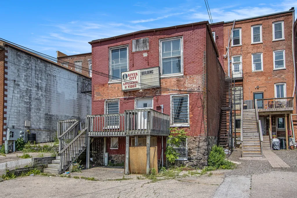 42 N Main Street Three Rivers City MI 49093