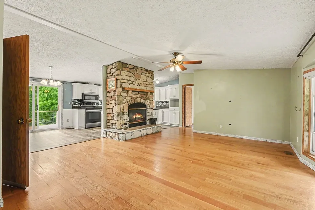 13191 Harder Road Fabius Township MI 49093