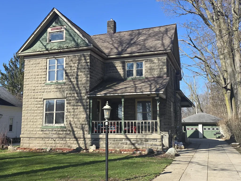 622 Maple Street Colon Village MI 49040