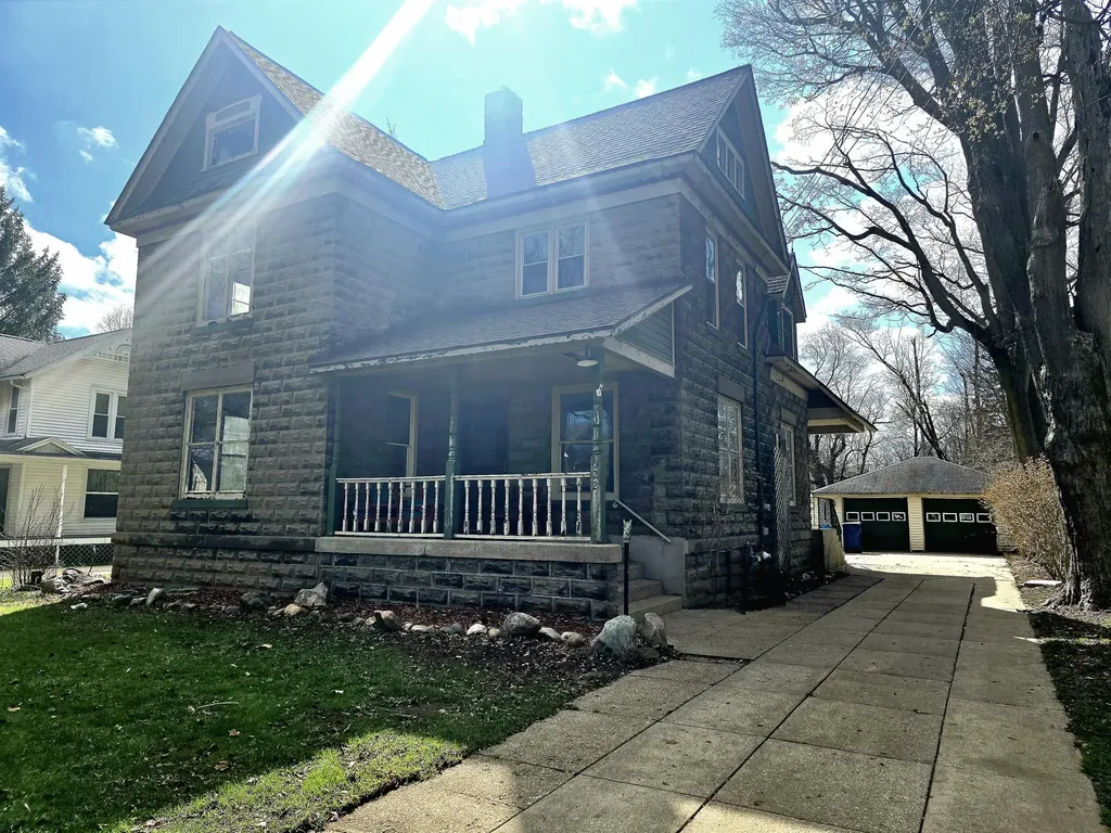 622 Maple Street Colon Village MI 49040