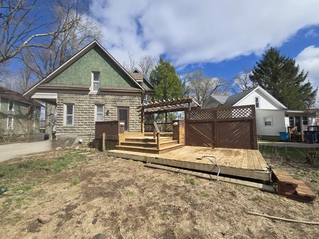 622 Maple Street Colon Village MI 49040