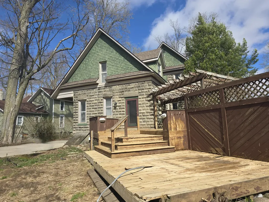 622 Maple Street Colon Village MI 49040