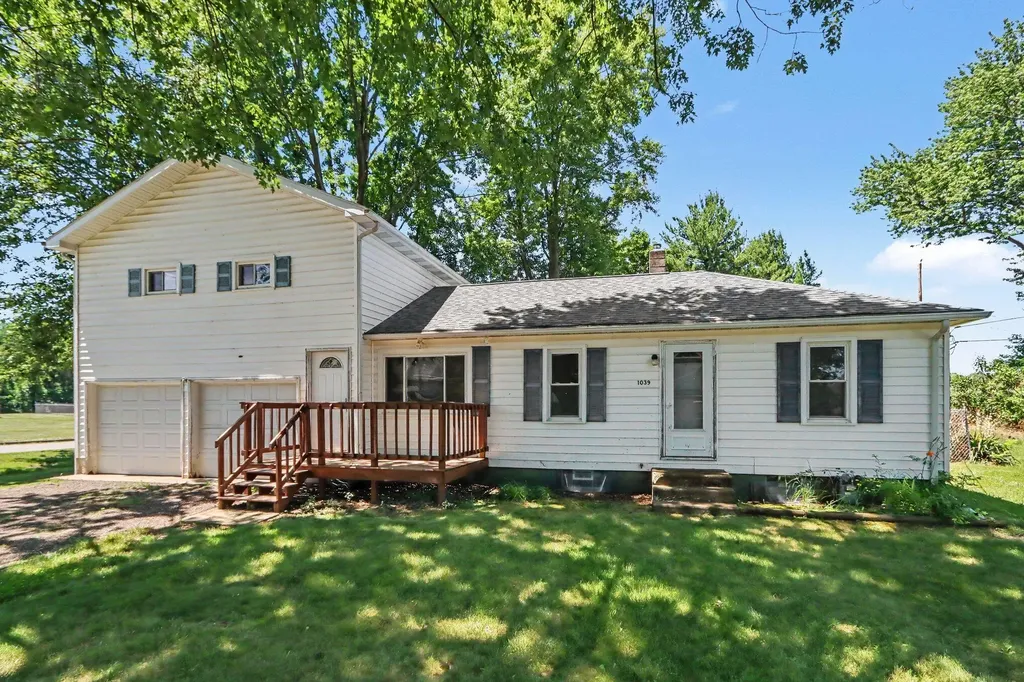 1039 S Constantine Street Three Rivers City MI 49093