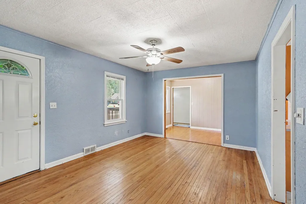 1039 S Constantine Street Three Rivers City MI 49093
