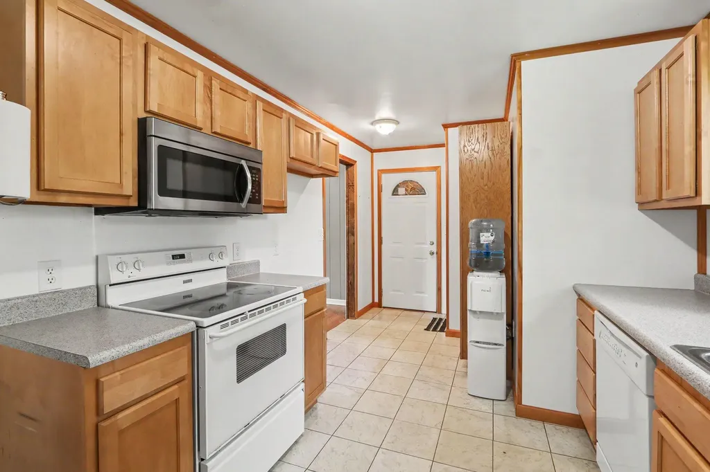 1039 S Constantine Street Three Rivers City MI 49093
