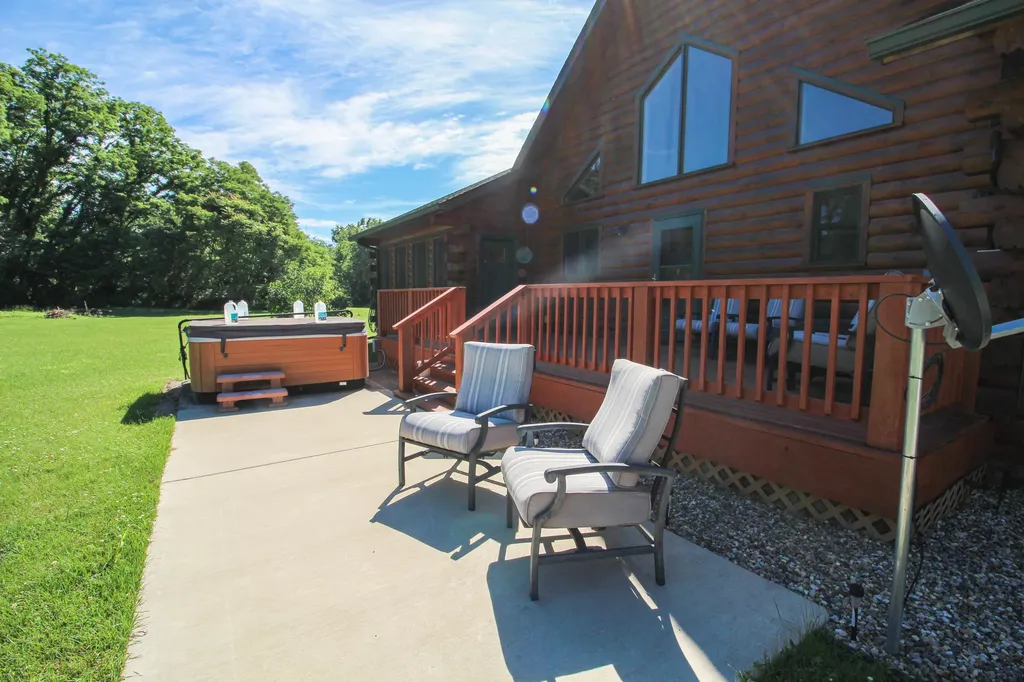 56664 Tanner Trail Lockport Township MI 49093