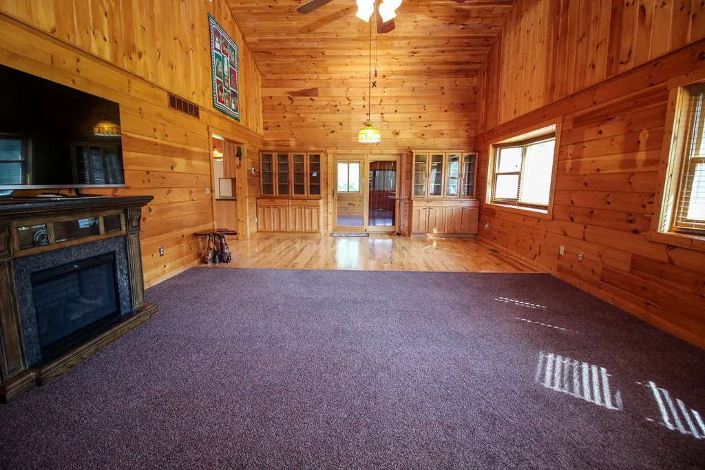 56664 Tanner Trail Lockport Township MI 49093