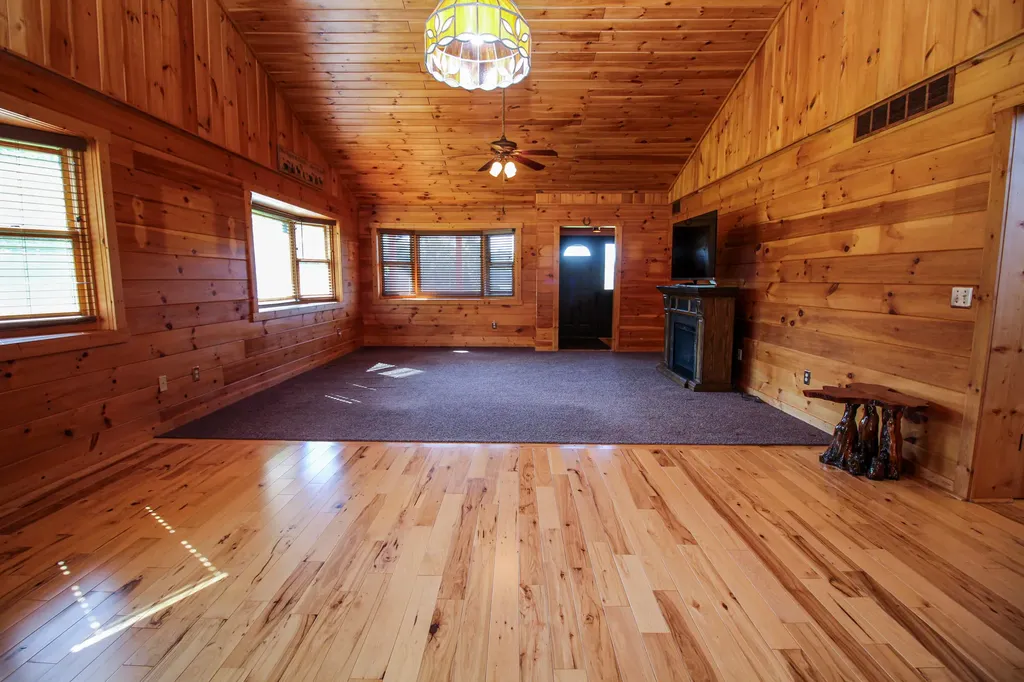 56664 Tanner Trail Lockport Township MI 49093