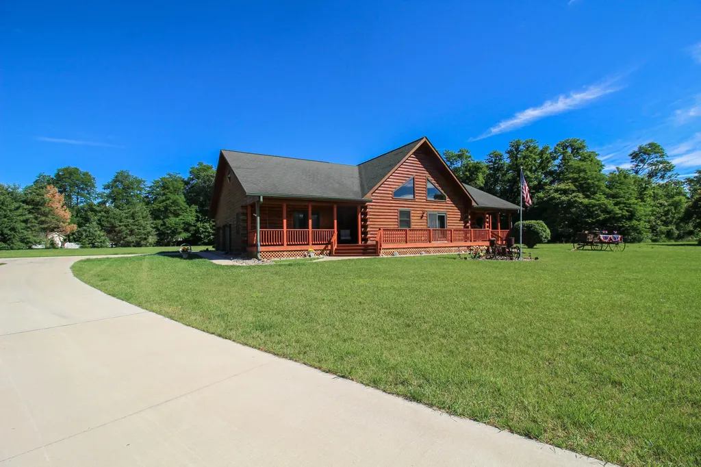 56664 Tanner Trail Lockport Township MI 49093