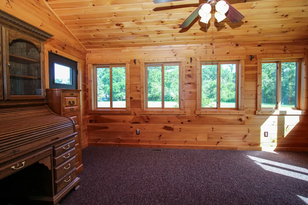 56664 Tanner Trail Lockport Township MI 49093