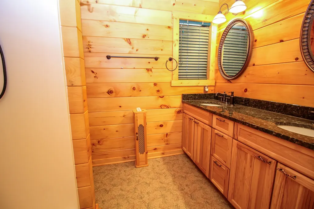 56664 Tanner Trail Lockport Township MI 49093