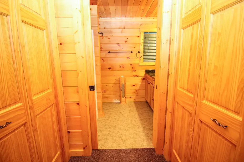 56664 Tanner Trail Lockport Township MI 49093