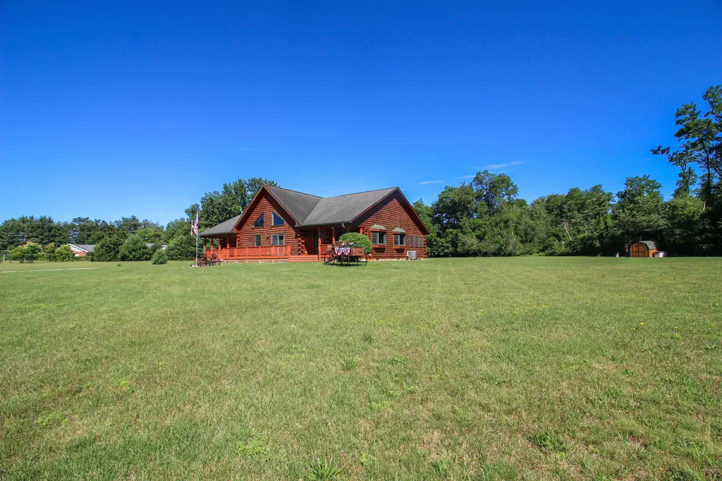 56664 Tanner Trail Lockport Township MI 49093