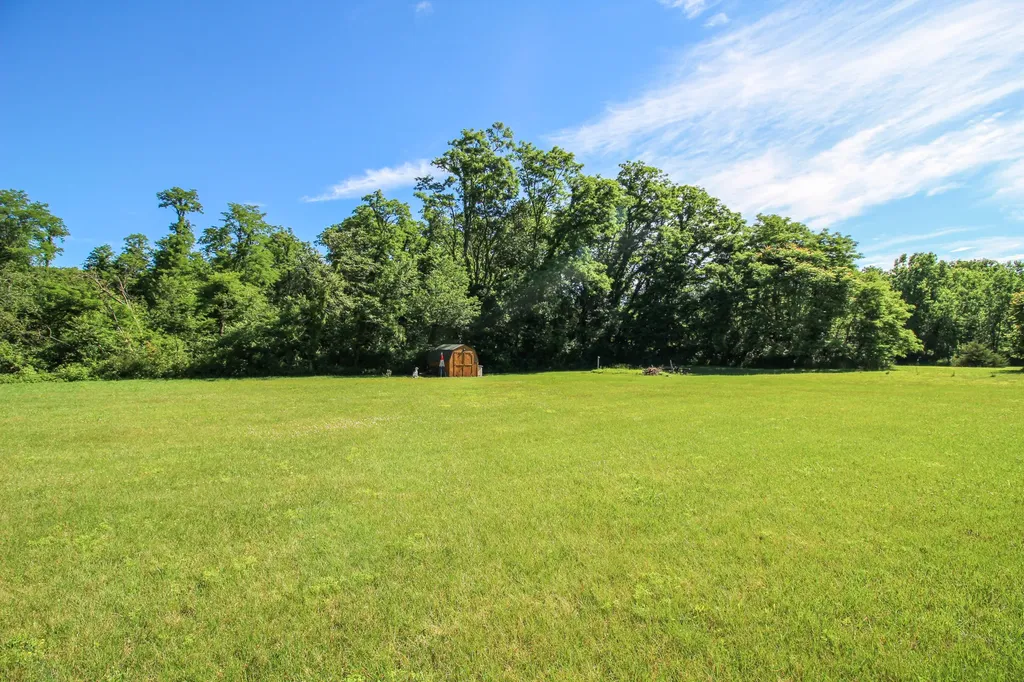 56664 Tanner Trail Lockport Township MI 49093