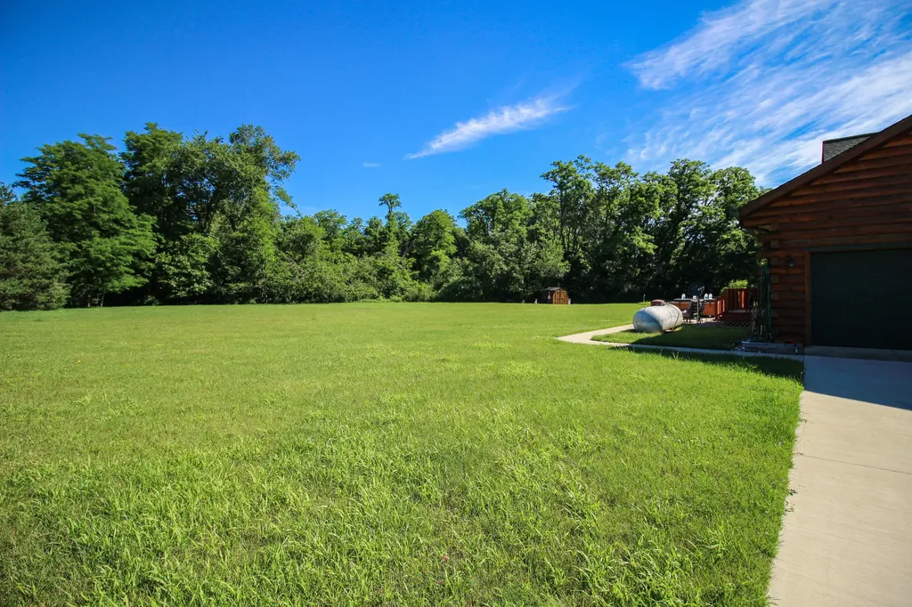 56664 Tanner Trail Lockport Township MI 49093