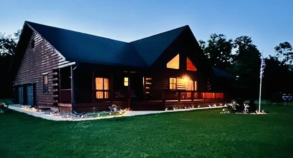 56664 Tanner Trail Lockport Township MI 49093