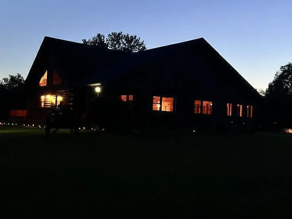 56664 Tanner Trail Lockport Township MI 49093