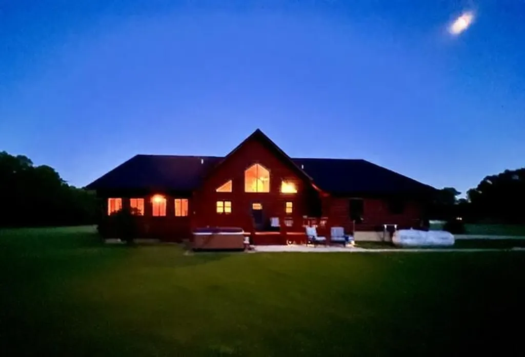 56664 Tanner Trail Lockport Township MI 49093