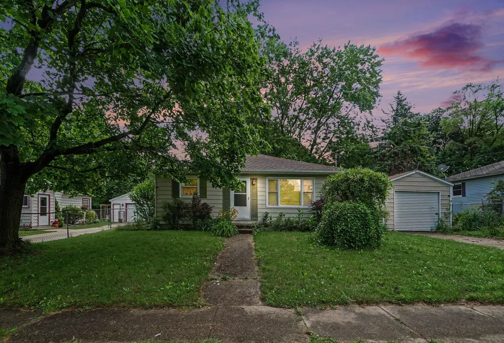 1332 Colgrove Avenue Kalamazoo Charter Township MI 49048