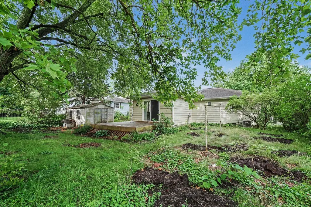 1332 Colgrove Avenue Kalamazoo Charter Township MI 49048