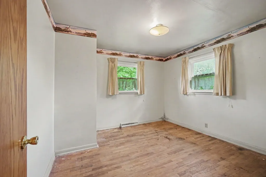 1332 Colgrove Avenue Kalamazoo Charter Township MI 49048