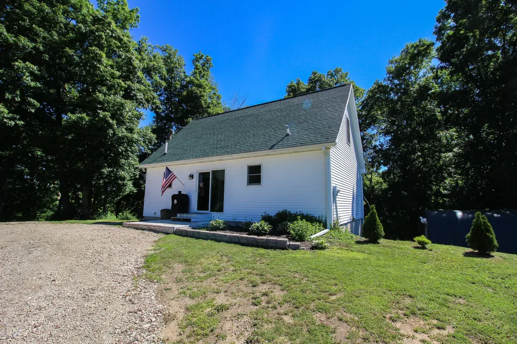 60061 Shafer Brothers Road Fabius Township MI 49093