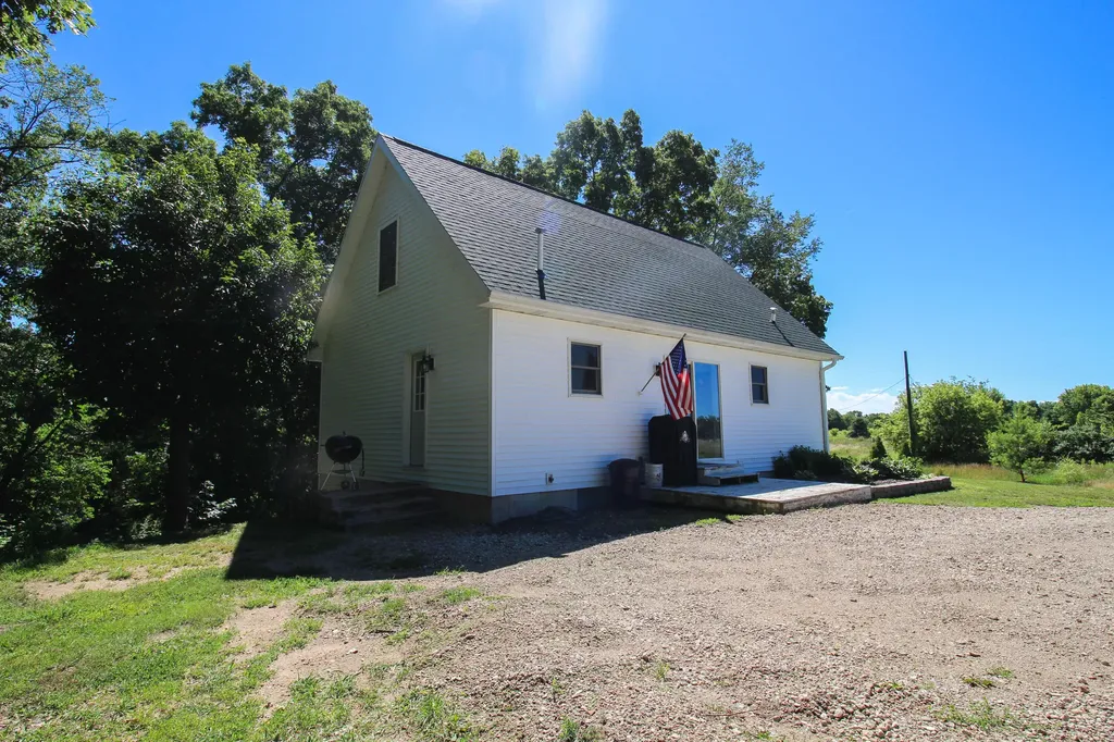 60061 Shafer Brothers Road Fabius Township MI 49093