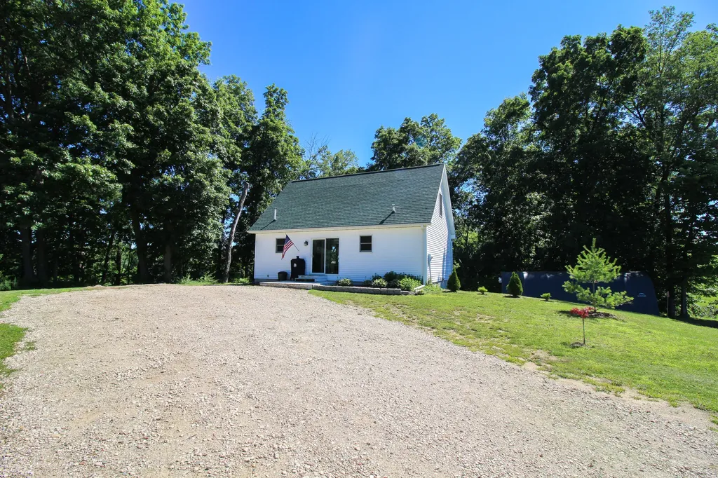 60061 Shafer Brothers Road Fabius Township MI 49093