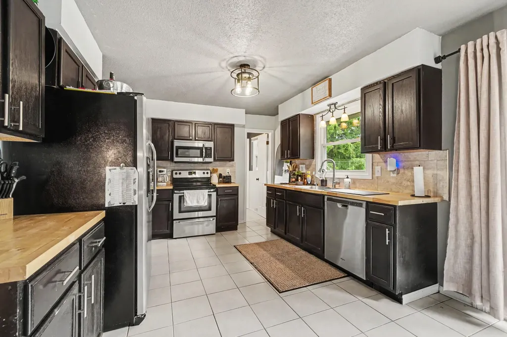 47641 County Road 653 Almena Township MI 49079