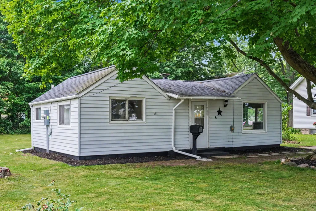 614 S Jefferson Street Sturgis City MI 49091