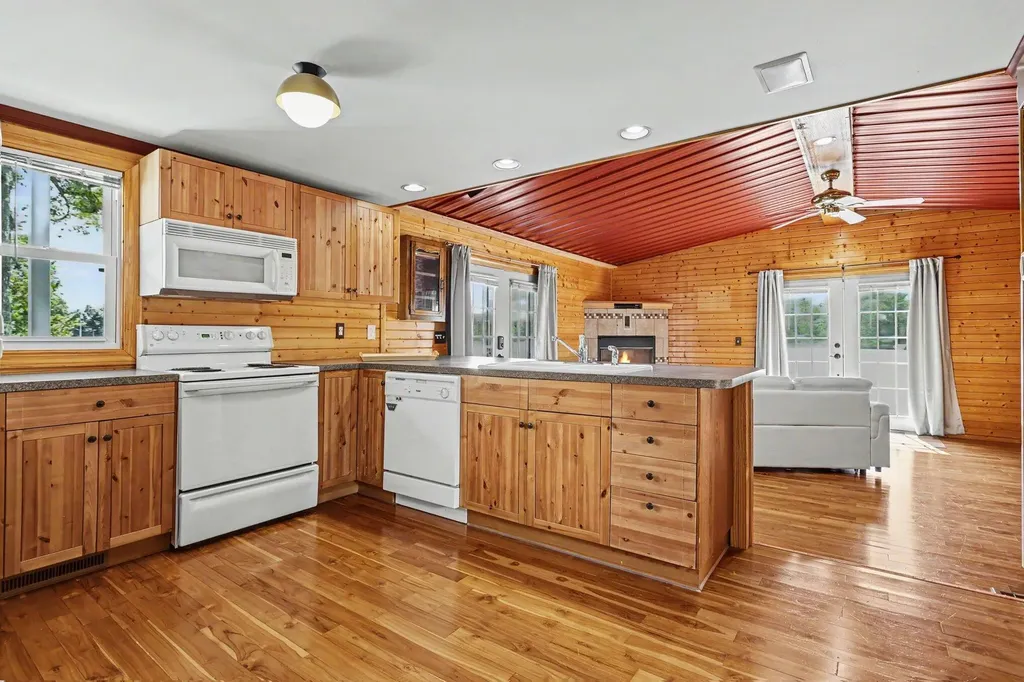 61230 N Main Street Newberg Township MI 49061