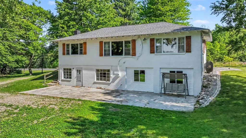 16077 M-216 Park Township MI 49093