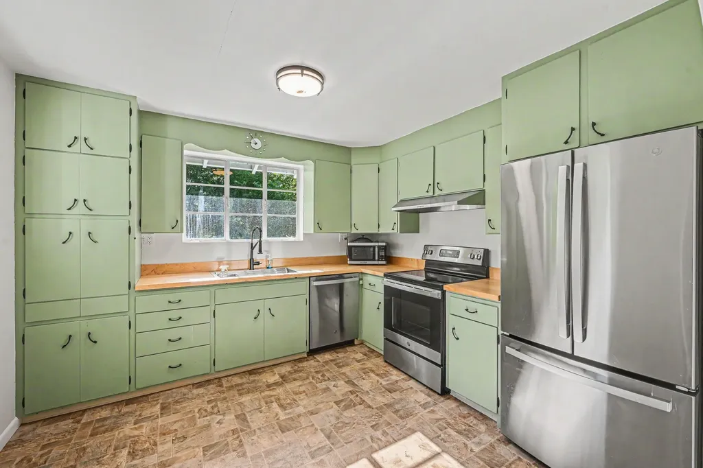 16077 M-216 Park Township MI 49093
